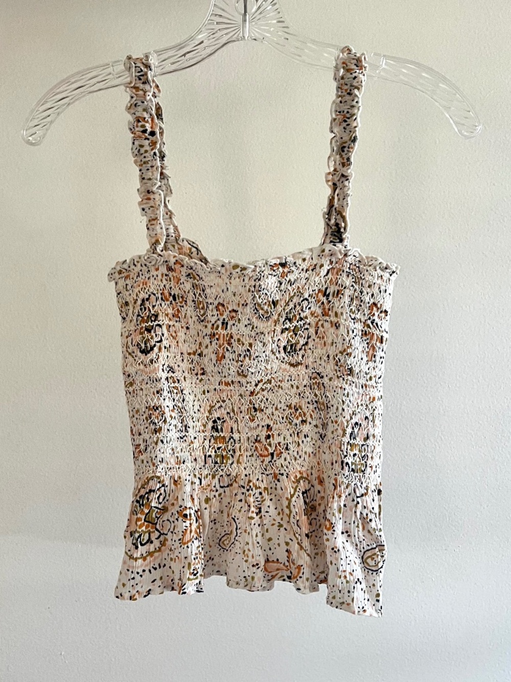 🪞 NWT NEW patrons of peace Ivory & brown paisley smocked stretch print top